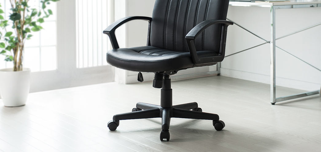 オフィスチェア Puレザー ロッキング仕様 事務椅子 肘掛け キャスター付き ブラック 150 Sncl007 デスクダイレクト