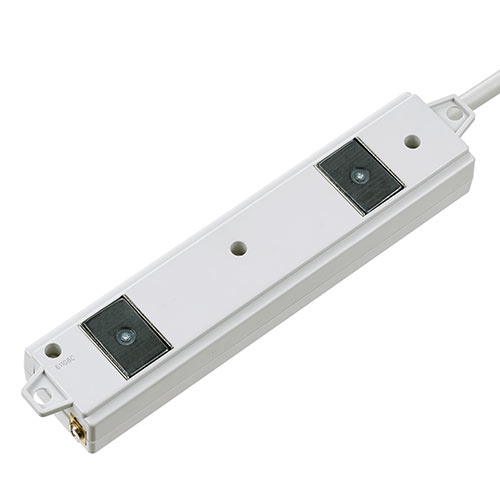 タクタクページ 電源タップ マグネット付 4個口 3m 3P→2P変換アダプタ付 / 701-TAP014