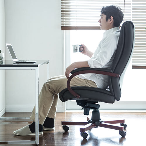 社長椅子 ブラック　パソコンチェア ハイバック 腰痛対策 エグゼクティブチェア